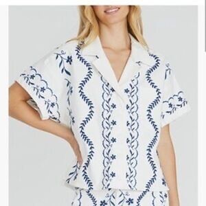 Driftwood Chloe Embroidered Denim Top White Navy Blue Floral Button Down L NEW